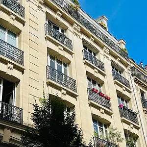 Centre Dernier Etage Vue Ascenseur Paris