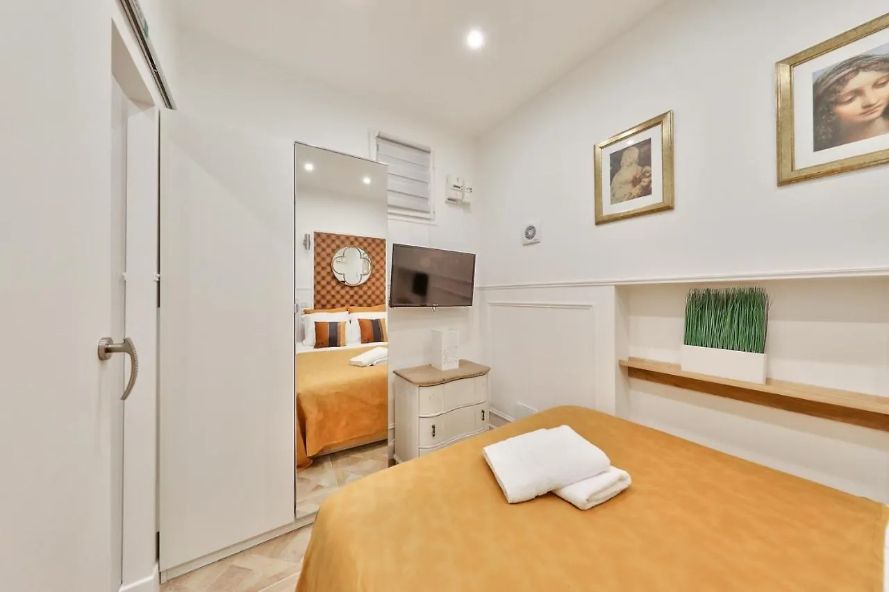 38 Atelier Mona Lisa Apartment Paris