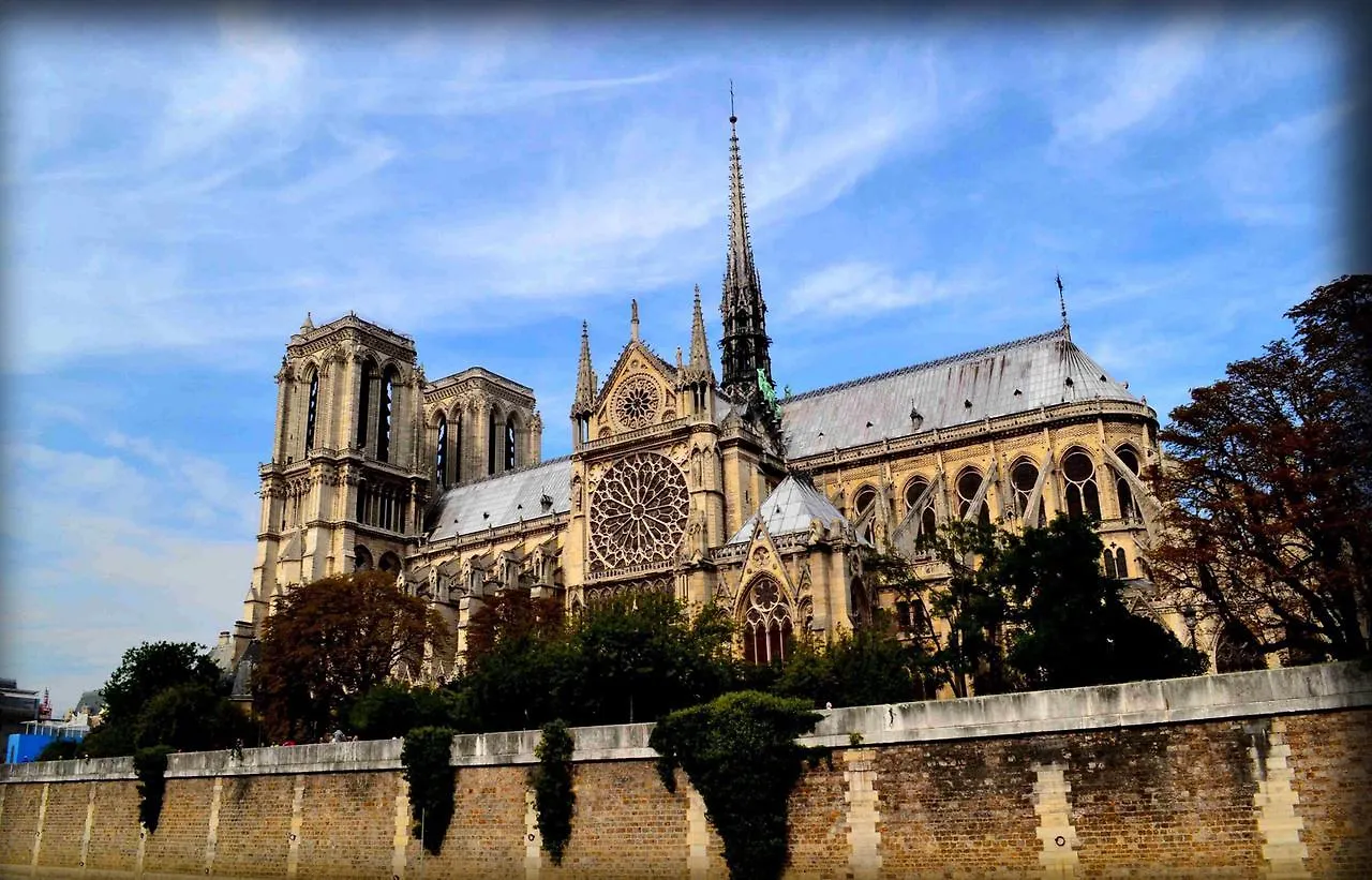 38 Atelier Mona Lisa Apartment Paris